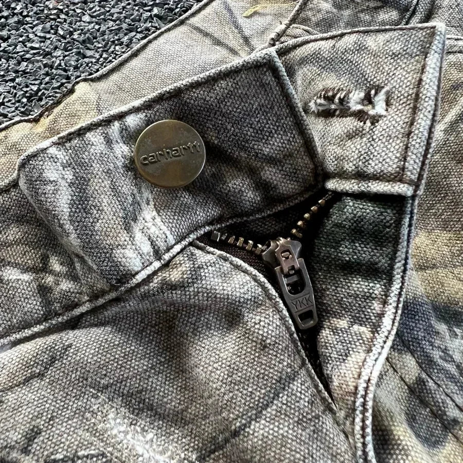 Carhartt camo pants (aura)